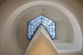 Wride, Linda: Curvilinear