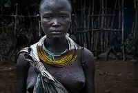 Garmendia, Inazio Joxe: Surma tribe woman.