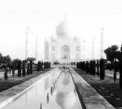 Cseresnjes, Anna: Taj Mahal