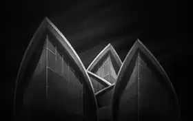 kaddourah, ahmad: Curved Triangles