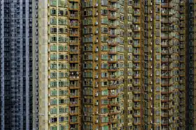 Lai, Jonathan: Claustrophobic HK