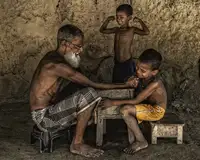 DAS, CHANDRA JAYATU: BOND BETWEEN OLD AND YOUNG