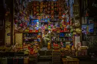 Margulies, Doron: This crazy little shop (Kathmandu streets at night)