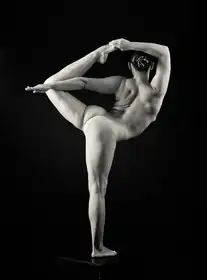 Photographer: Gymnastic Nude
