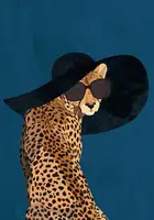 Manovski, Sarah: Fashionable Cheetah wearing a sunhat