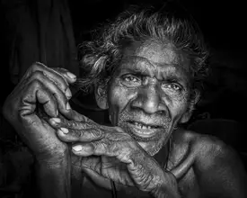 Molina, Elena: elder at a small village in the outskirts of Kolkata