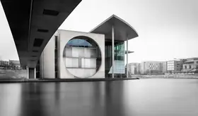 Auerbach, Markus: Marie-Elisabeth-Lüders-Haus