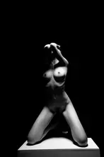 Truong, Van Tran: BW Nude Art