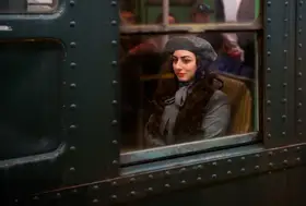 Liang, Ken: Lady On The Old Train