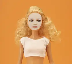 Ramiro, Julia: Face mask