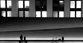 Yıldız, Akif: Moment