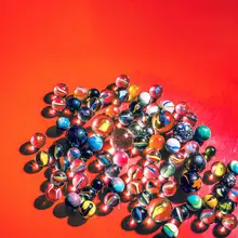 Ramiro, Julia: Marbles on vibrant red
