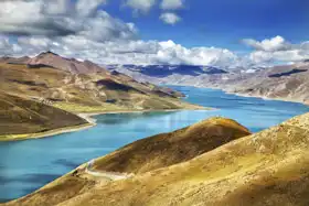 Unknown: Lake Yamdrok-tso, Tibet
